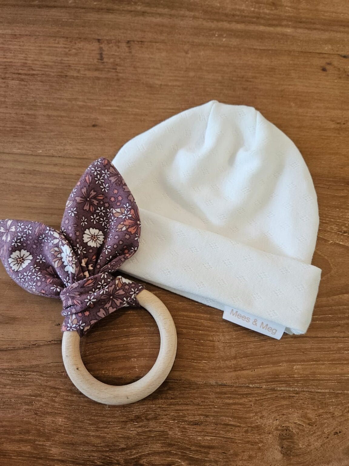 Bijtring | mauve bloem