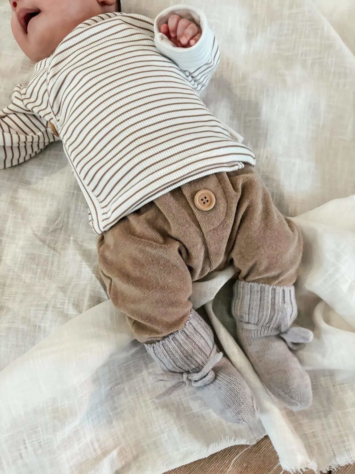 Babyslofjes | merinowol licht grijs