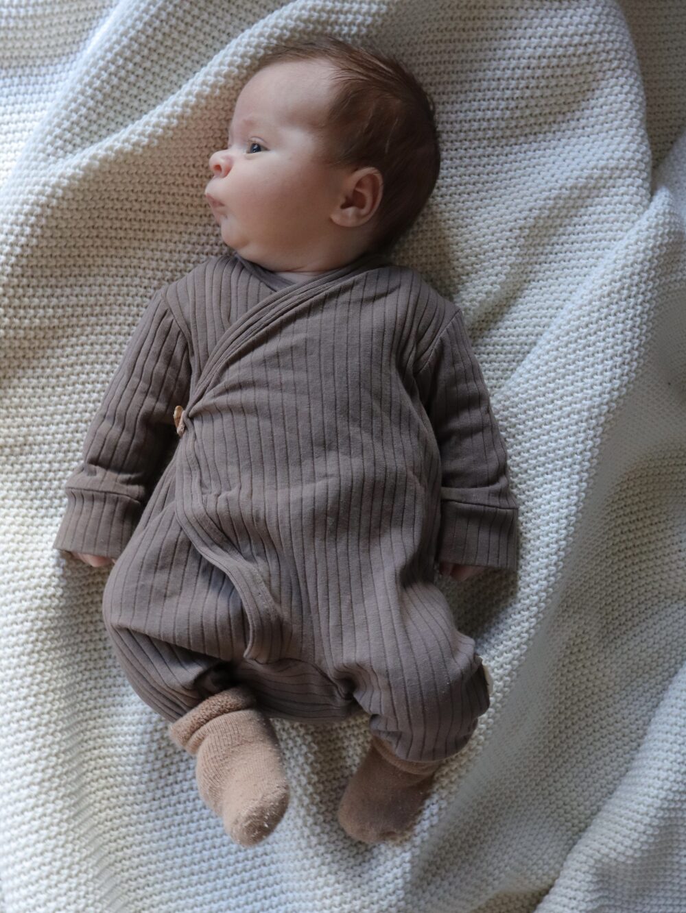 Overzichtsfoto geboortepakje bruin rib boxpakje-newborn-bruin-rib