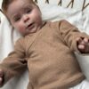 Baby overslagshirtje cacao (mini cable) unisex