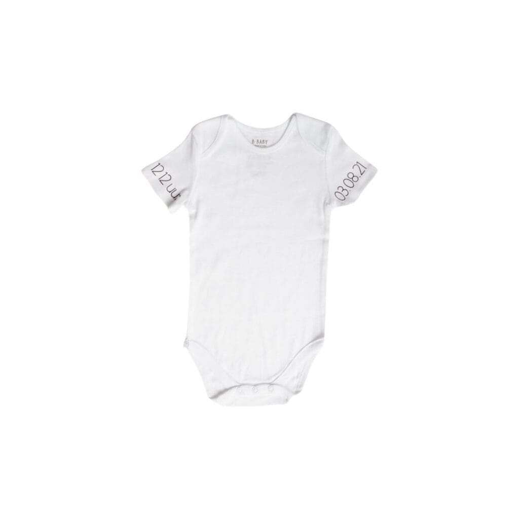 IMG_9316.jpeg Gepersonaliseerde romper datum en tijd