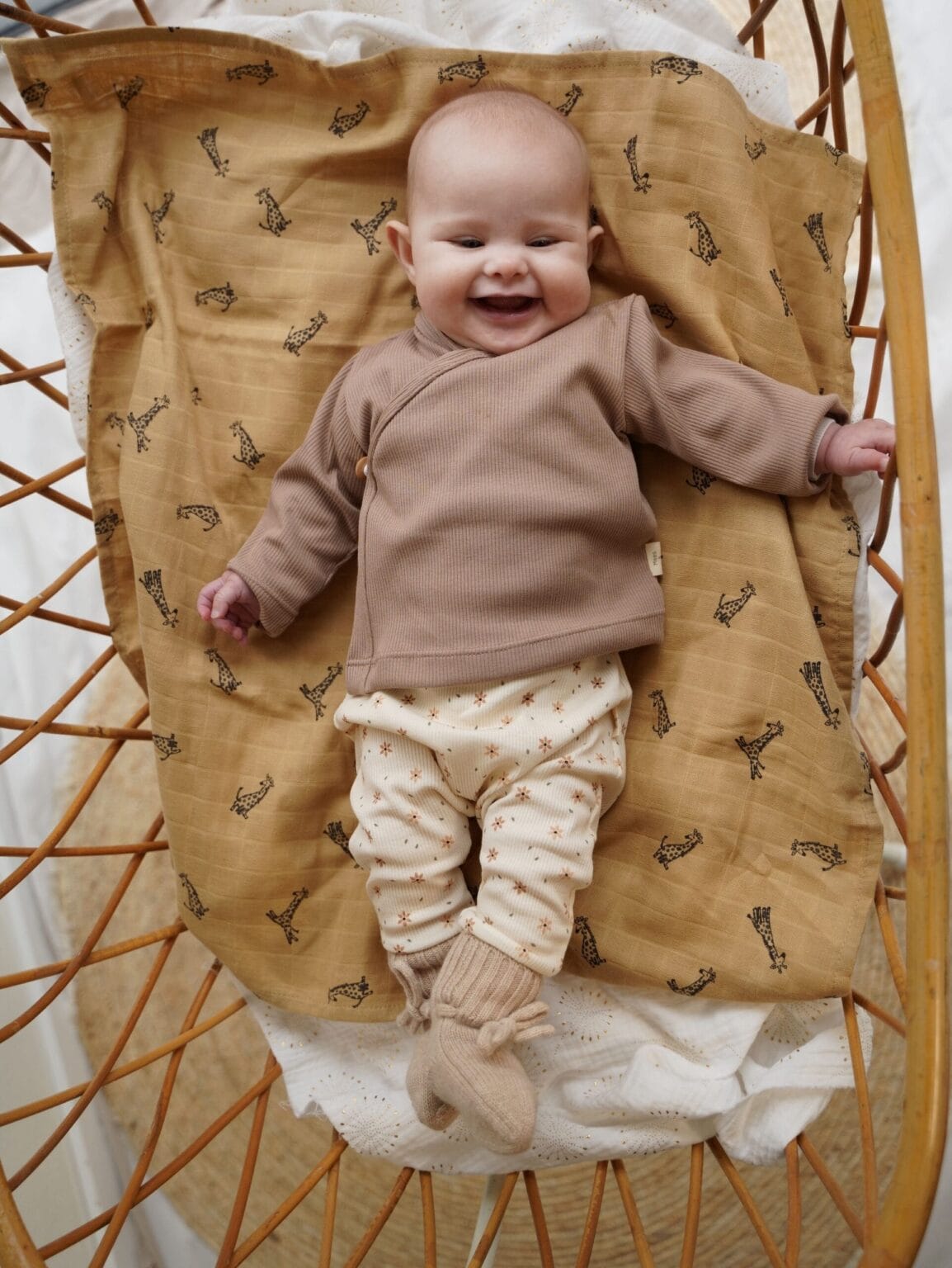 Baby overslagshirtje bruin rib