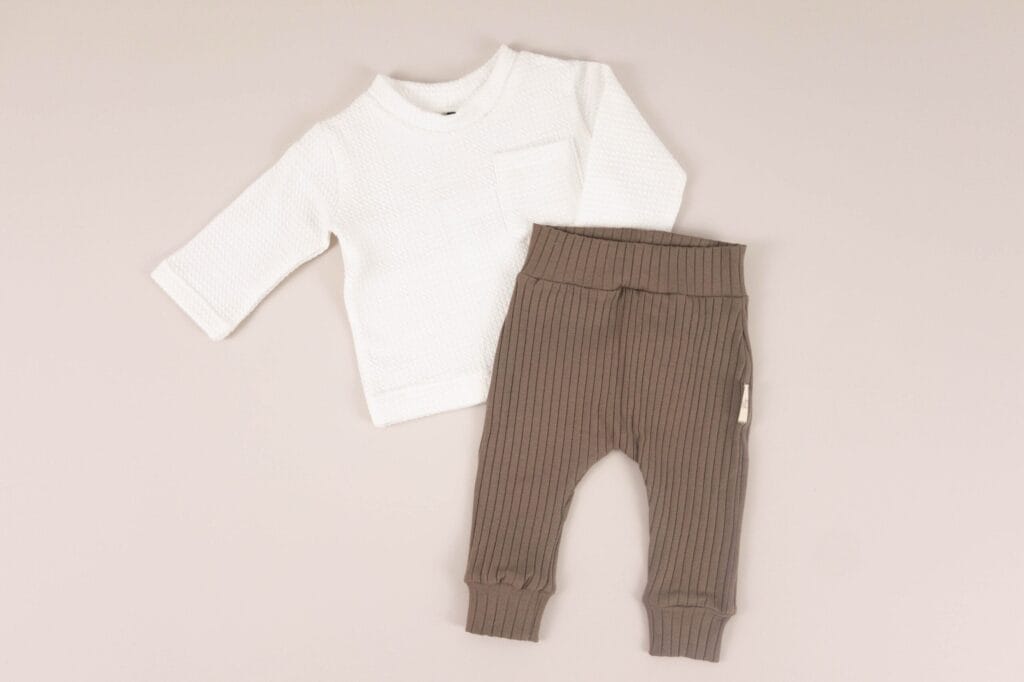 Broekje | bruin (brede rib)