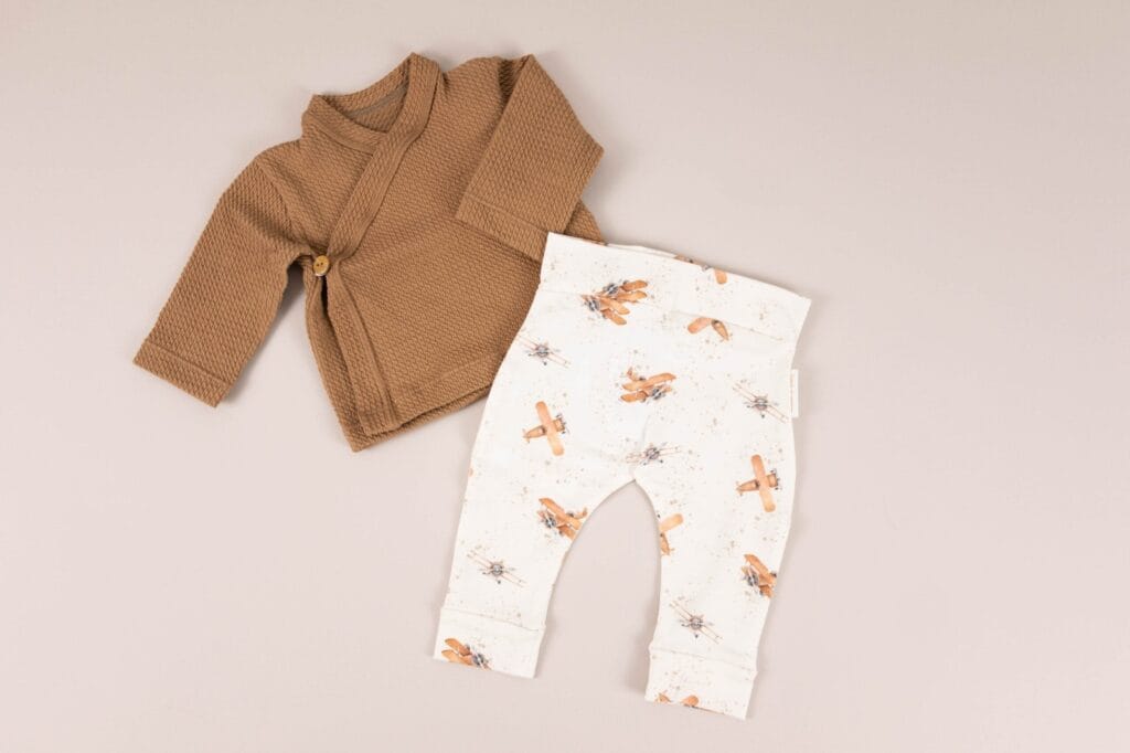 Overslagshirtje | cacao (mini cable)