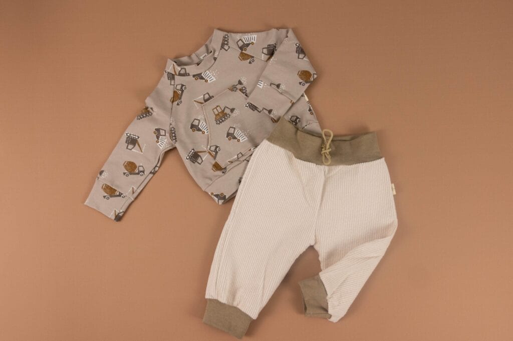 img_9195-3-scaled-1.jpeg Sweater | voertuigen