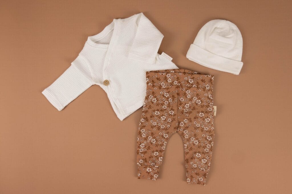 Overslagshirtje | ecru (mini cable)