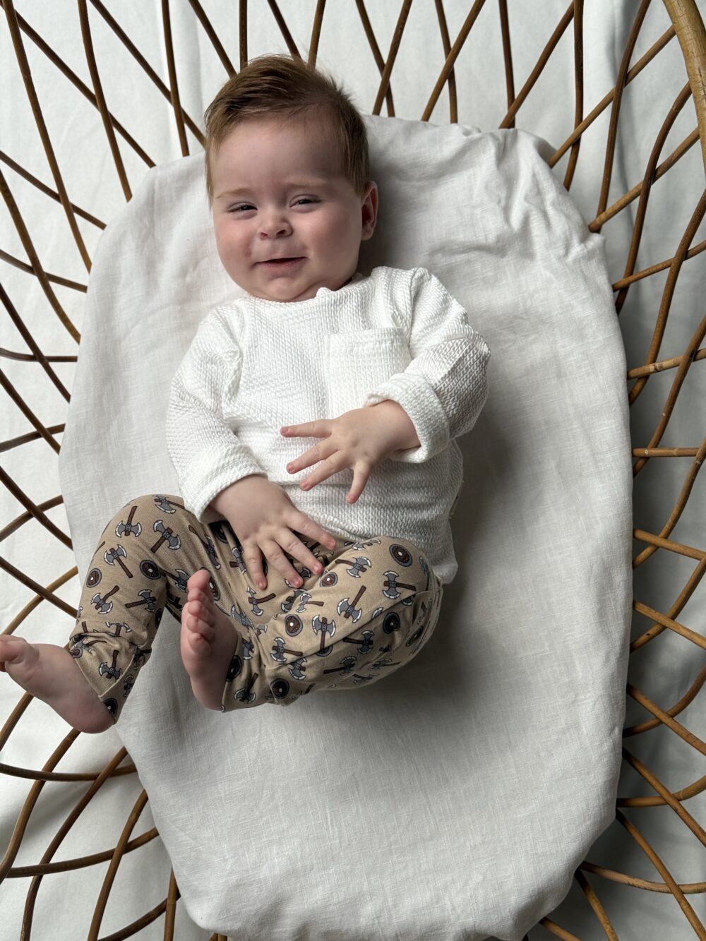 Baby broekje viking bruin Baby broekje viking bruin