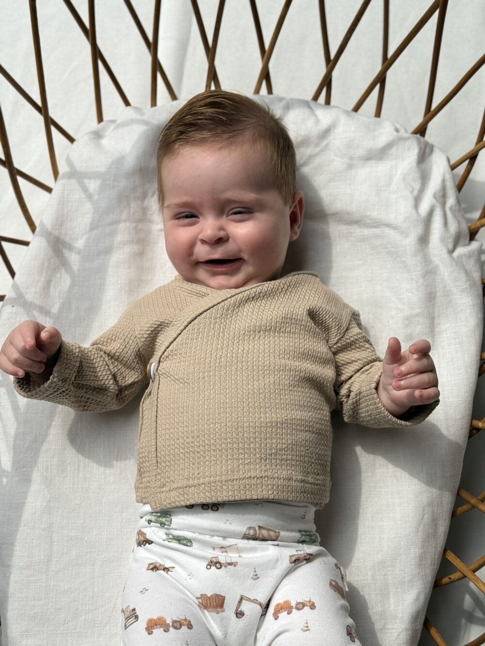 Baby broekje voertuigen ecru