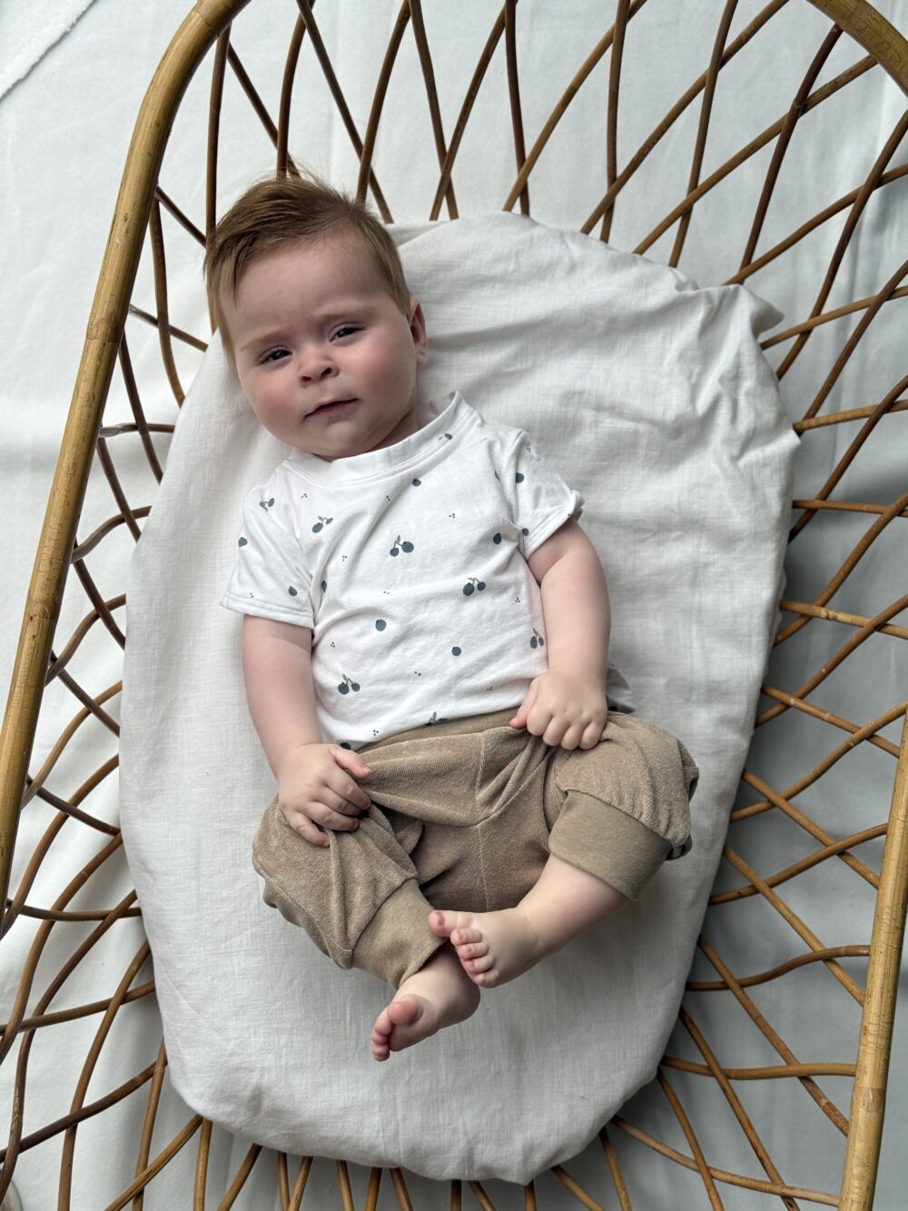 Baby broekje baggy bruin (badstof)